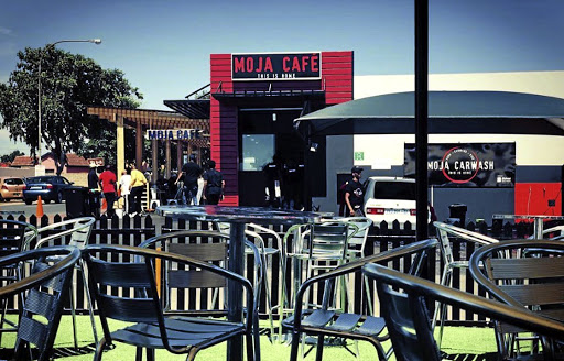 Read more about the article Moja Cafe